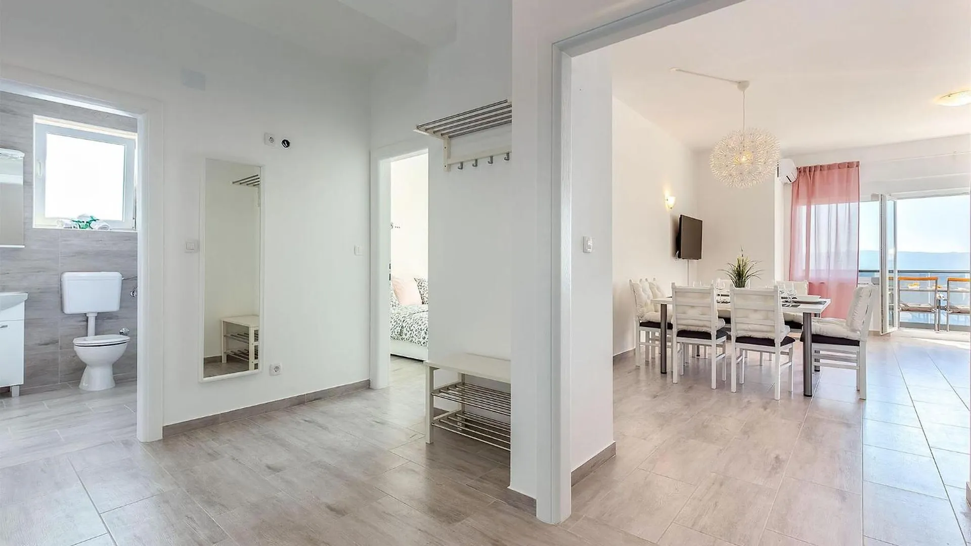 3 Bedroom Stunning Apartment In Dramalj