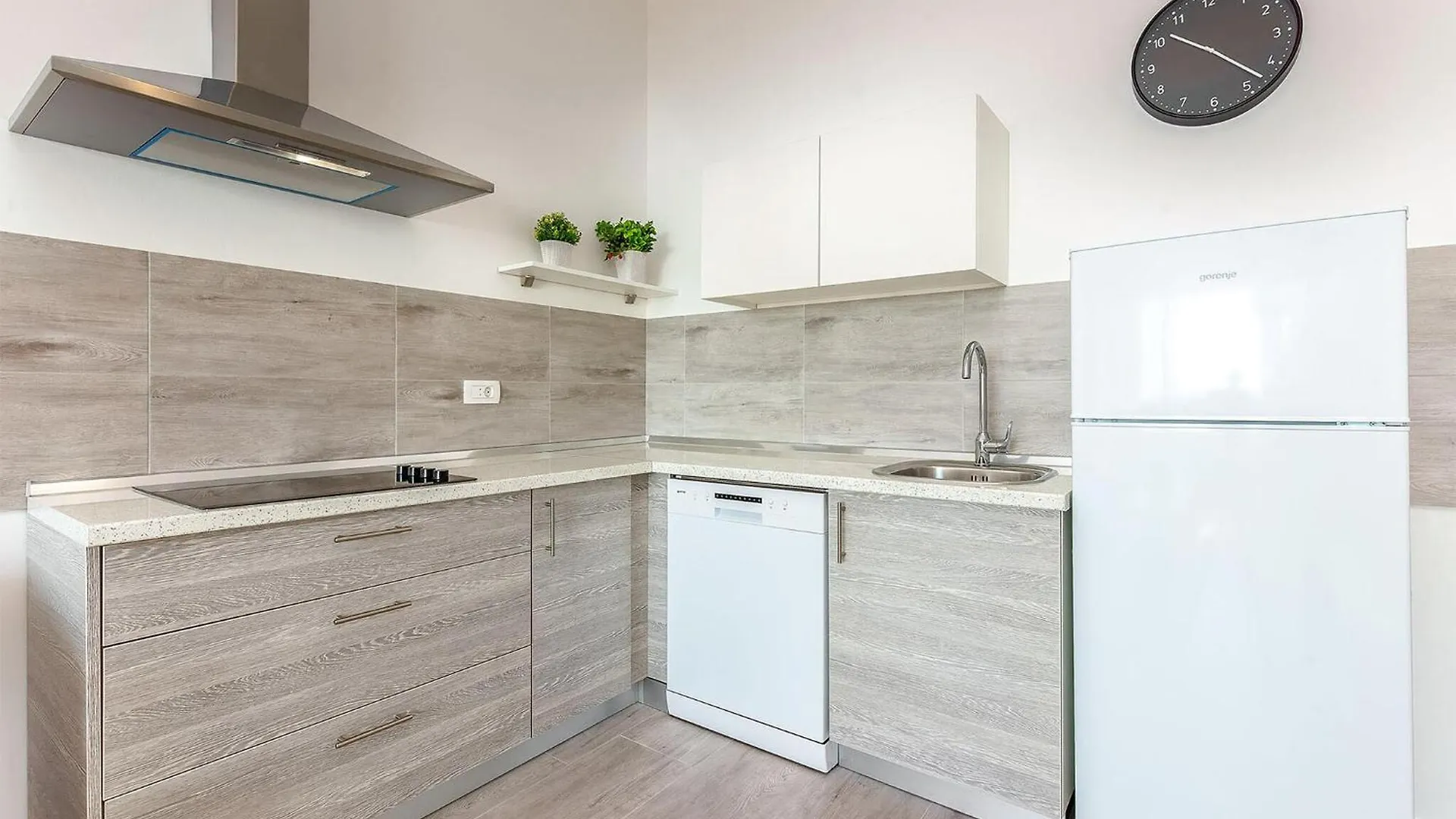 3 Bedroom Stunning Apartment In Dramalj
