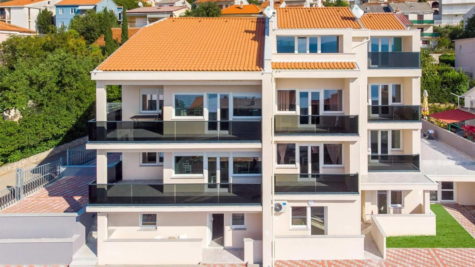 3 Bedroom Stunning Apartment In Dramalj Croatia